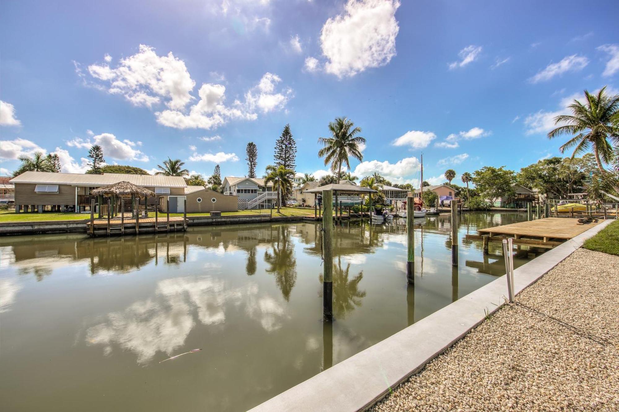 Waterfront - Nestled On The Bay, Heated Pool And Spa - Tidewater - Roelens Villa Fort Myers Beach Exterior foto